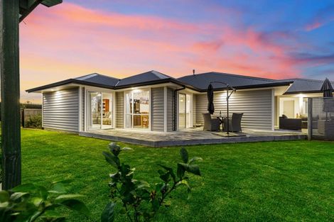 Photo of property in 1 Benmore Crescent, Pyes Pa, Tauranga, 3112
