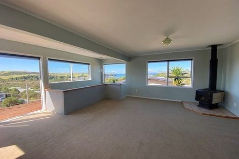 Photo of property in 9 Everard Avenue, Army Bay, Whangaparaoa, 0930