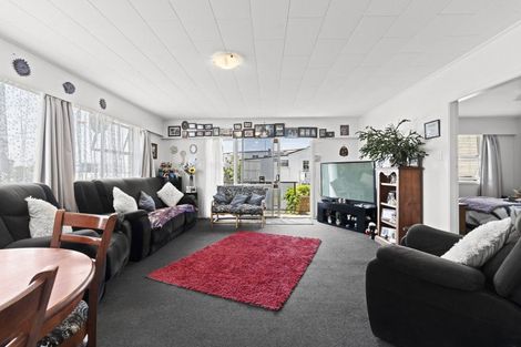 Photo of property in 2/194 Powderham Street, New Plymouth, 4310