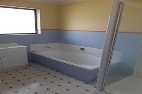 Photo of property in 14 Magellan Rise, Flagstaff, Hamilton, 3210