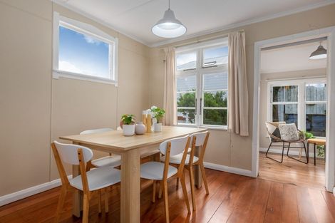 Photo of property in 12 Herald Street, Berhampore, Wellington, 6023