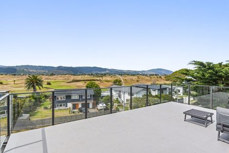 Photo of property in 55a Golf Road, Paraparaumu Beach, Paraparaumu, 5032
