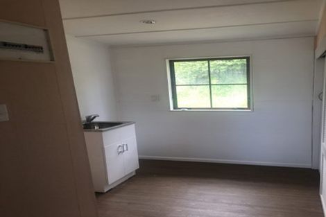 Photo of property in 695 State Highway 16, Kumeu, 0891