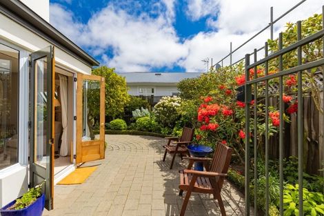 Photo of property in 2/29 Wroxton Terrace, Merivale, Christchurch, 8014