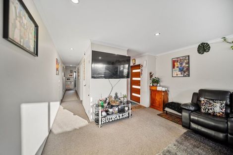 Photo of property in 116e Great South Road, Manurewa, Auckland, 2102