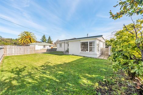 Photo of property in 21 Totara Park Road, Clouston Park, Upper Hutt, 5018