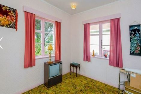 Photo of property in 10 Bould Street, Johnsonville, Wellington, 6037