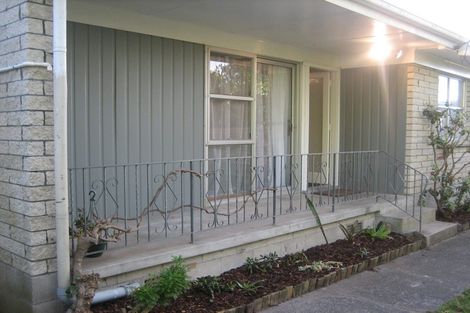 Photo of property in 1/200 Te Atatu Road, Te Atatu South, Auckland, 0610