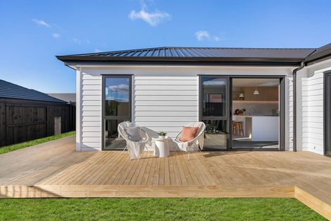 Photo of property in 25 Sabre Street, Papamoa Beach, Papamoa, 3118