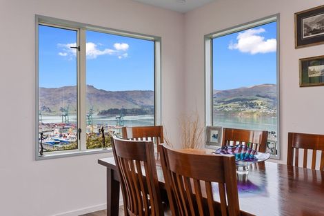 Photo of property in 16 Dudley Road, Lyttelton, 8082