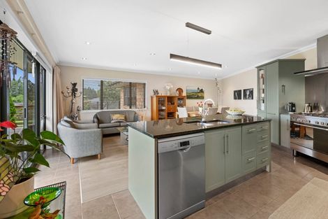 Photo of property in 69b Karamea Street, Whalers Gate, New Plymouth, 4310