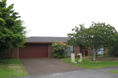 Photo of property in 1 Donegan Place, Conifer Grove, Takanini, 2112