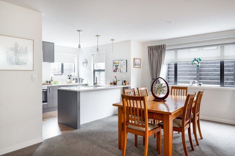 Photo of property in 2/11 Masters Avenue, Hillcrest, Hamilton, 3216