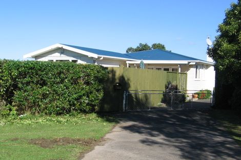 Photo of property in 404 East Coast Road, Sunnynook, Auckland, 0630