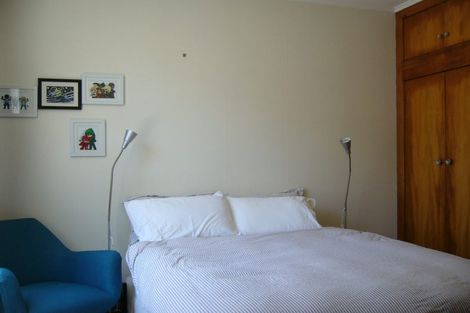 Photo of property in 49 Mckinley Crescent, Brooklyn, Wellington, 6021