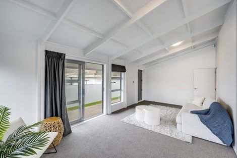 Photo of property in Lantern Light Takeaways, 1012 Willowpark Road North, Mayfair, Hastings, 4122