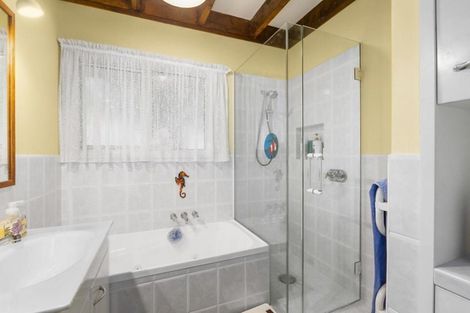 Photo of property in 16 Cornwall Street, Vauxhall, Dunedin, 9013