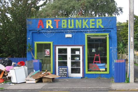 Photo of property in 110 Atkinson Road, Titirangi, Auckland, 0604