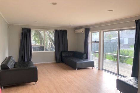 Photo of property in 1 Regatta Road, Torbay, Auckland, 0630