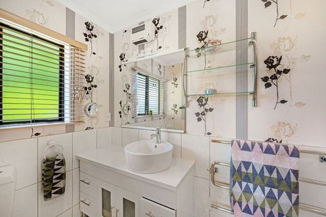 Photo of property in 10 Bishops Close, Greenmeadows, Napier, 4112