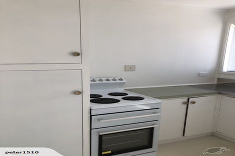 Photo of property in 2/32 Eastern Beach Road, Eastern Beach, Auckland, 2012