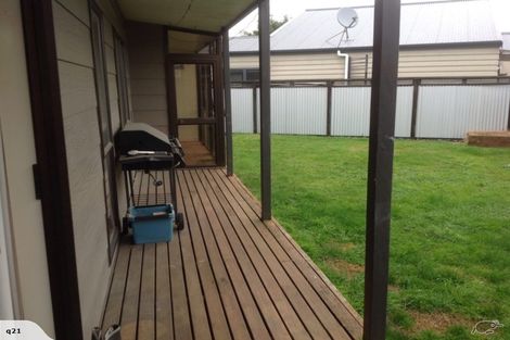 Photo of property in 27 Jeffares Place, Taradale, Napier, 4112