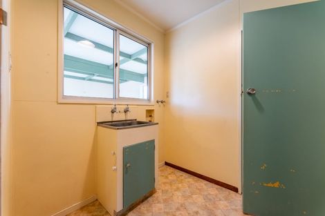 Photo of property in 65 Rhodes Street, Waimate, 7924