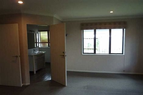 Photo of property in 6 Cranmer Close, Rototuna North, Hamilton, 3210