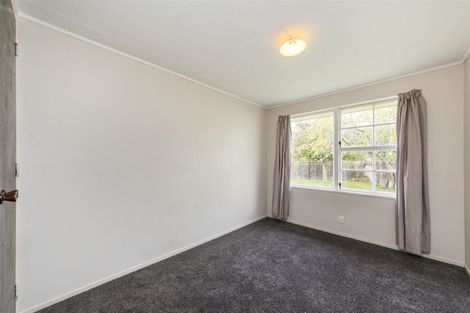 Photo of property in 52 Acacia Street, Kelvin Grove, Palmerston North, 4414