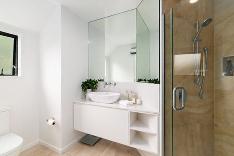 Photo of property in 22 Brockhall Lane, Avonhead, Christchurch, 8042