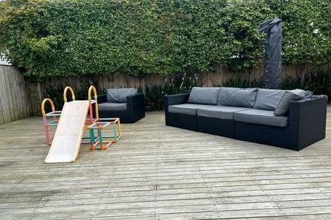 Photo of property in 284 Schnapper Rock Road, Schnapper Rock, Auckland, 0632