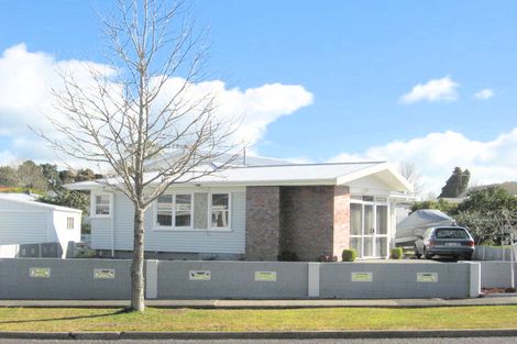 Photo of property in 8 Beazley Crescent, Tikipunga, Whangarei, 0112