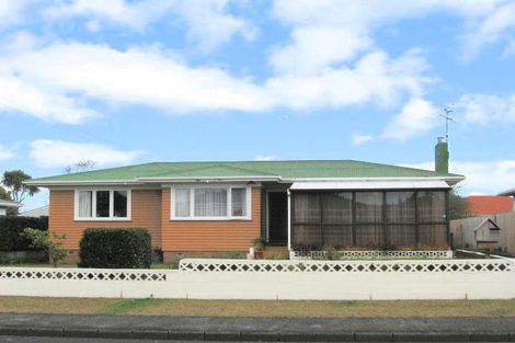 Photo of property in 7 Salas Place, Papakura, 2110