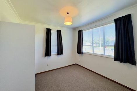 Photo of property in 12 Roberts Avenue, Aramoho, Whanganui, 4500