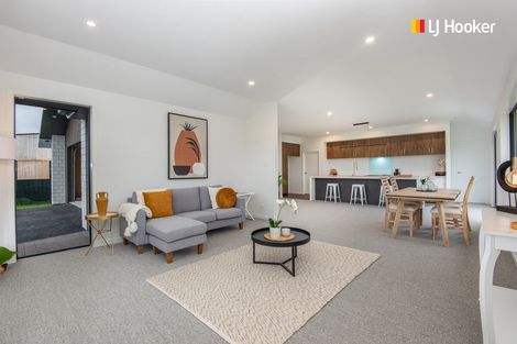 Photo of property in 44 Constitution Avenue, Milton, 9220