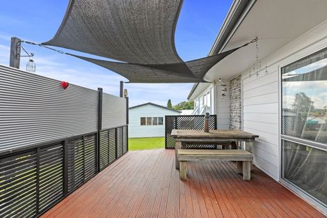 Photo of property in 10 Green Place, Richmond Heights, Taupo, 3330
