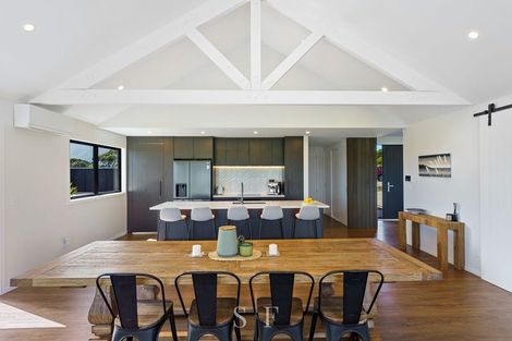 Photo of property in 48 Anderson Park Drive, Waikanae, 5036