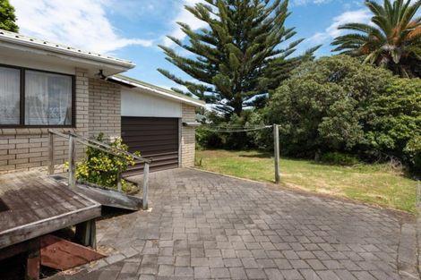 Photo of property in 66 Karewa Parade, Papamoa Beach, Papamoa, 3118