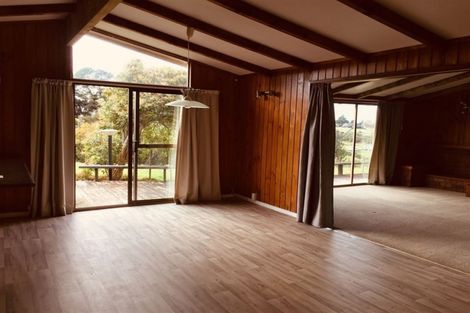 Photo of property in 34 Red Hills Road, Massey, Auckland, 0614