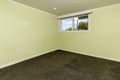 Photo of property in 35 Pleasant Road, Glen Eden, Auckland, 0602