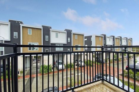 Photo of property in 22 Ceramic Lane, New Lynn, Auckland, 0600