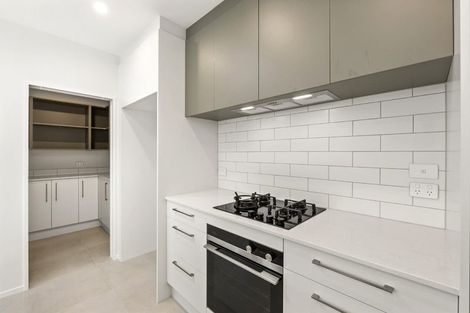 Photo of property in 55 Parkmore Drive, Rosehill, Papakura, 2113