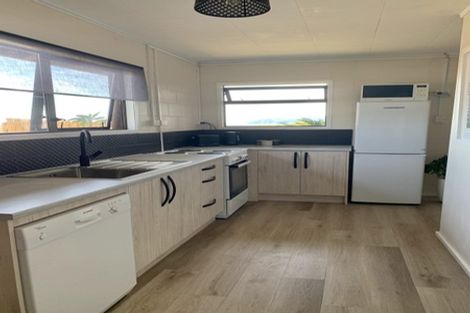 Photo of property in 26 Bay View Road, Cable Bay, 0420