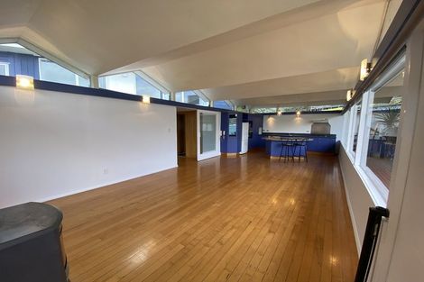 Photo of property in 214 Evans Bay Parade, Hataitai, Wellington, 6021