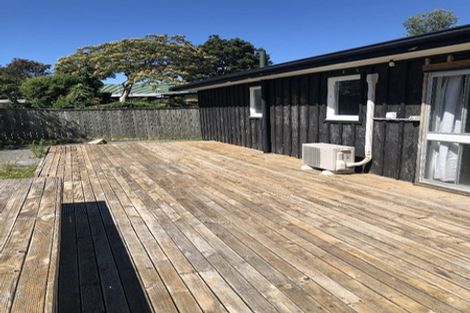 Photo of property in 11 Farnworth Avenue, Holdens Bay, Rotorua, 3010