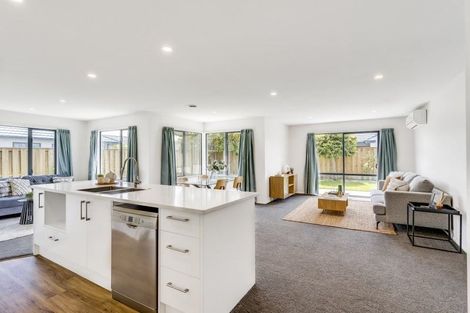 Photo of property in 32 Mahlet Street, Northwood, Christchurch, 8051