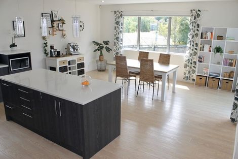 Photo of property in 25a Alexander Avenue, Torbay, Auckland, 0630