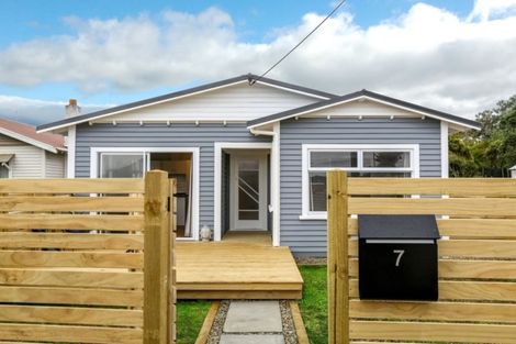 Photo of property in 7 Lyn Street, Lynmouth, New Plymouth, 4310