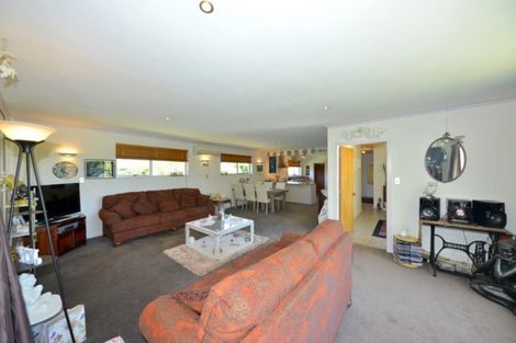 Photo of property in 20 Woodstock Place, Russley, Christchurch, 8042