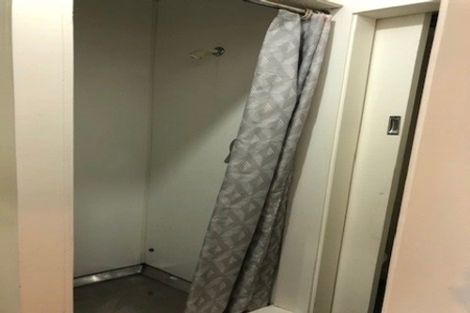 Photo of property in 82 Rolleston Street, Mount Cook, Wellington, 6021